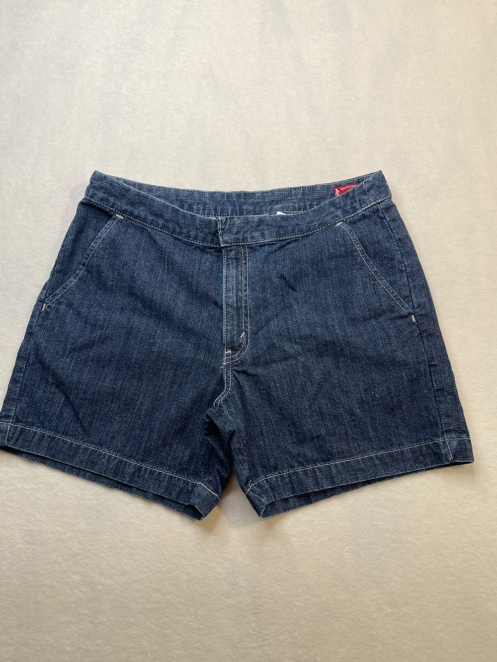 LEVIS WOMENS SIZE 10 MIS Dark Wash Denim Shorts